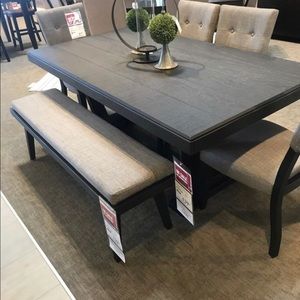 Table for sale best price 250 or best price